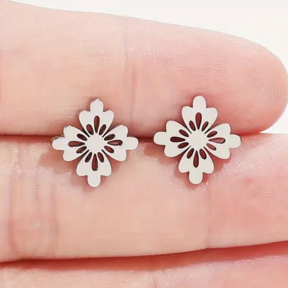 Ornate Intricate Flower Silver Toned Stud Earrings